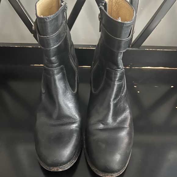 SOLD Frye Boots - Picture 1 of 6